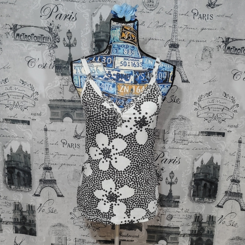 New York & Company Black and White Floral Tank Top